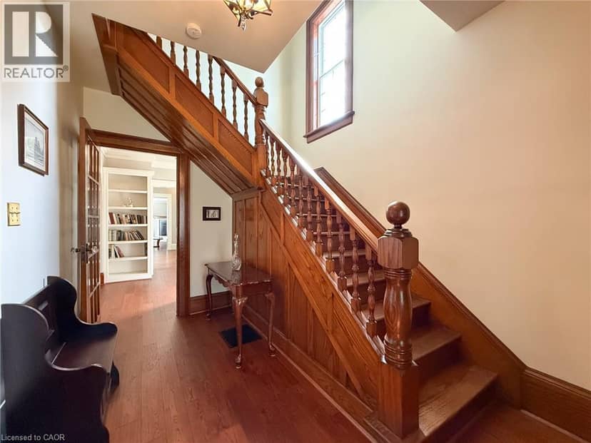 103 MAIN Street S — photo 9 of 40