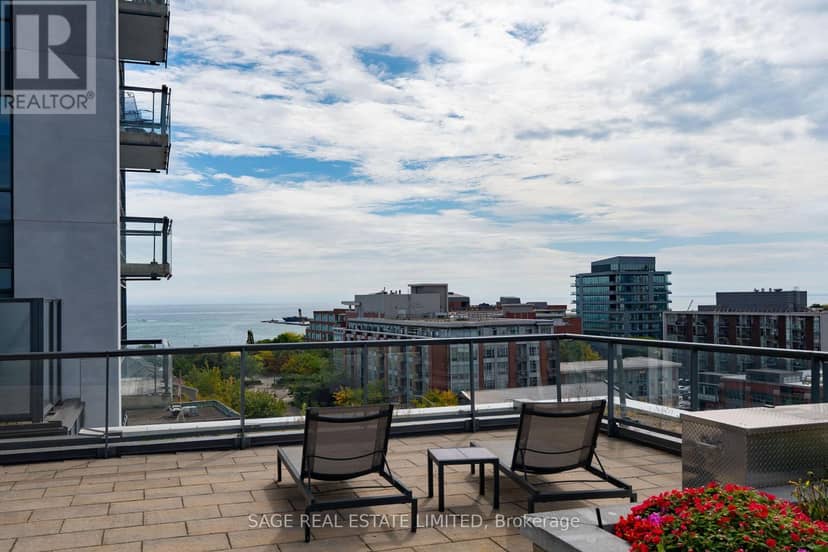 202 - 1 Hurontario Street — photo 33 of 40