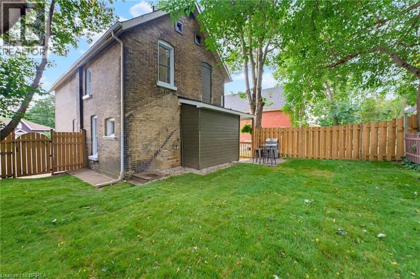 118 CLARENCE Street — photo 22 of 30