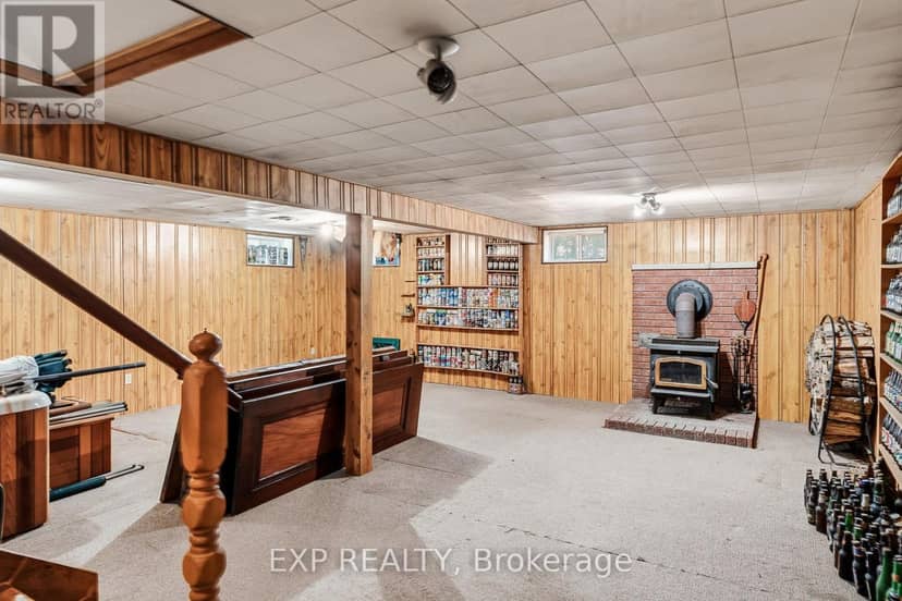 32 Louisa Street — photo 31 of 40