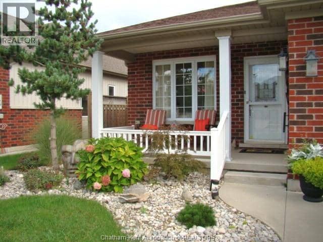 34 Lanz Boulevard — photo 3 of 40