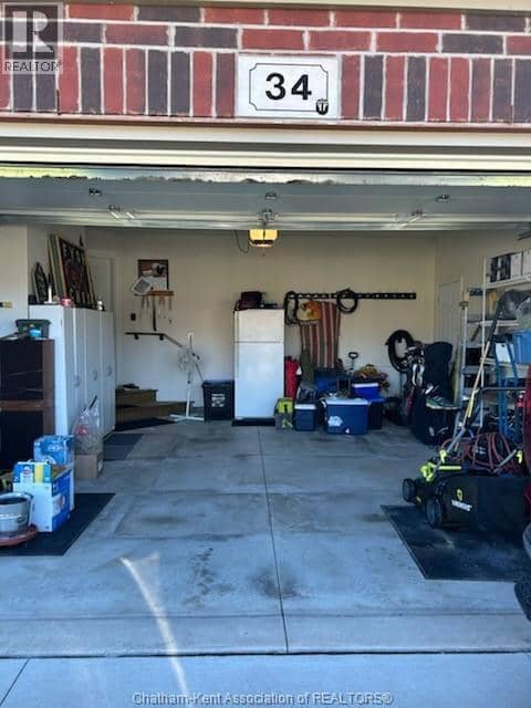 34 Lanz Boulevard — photo 40 of 40