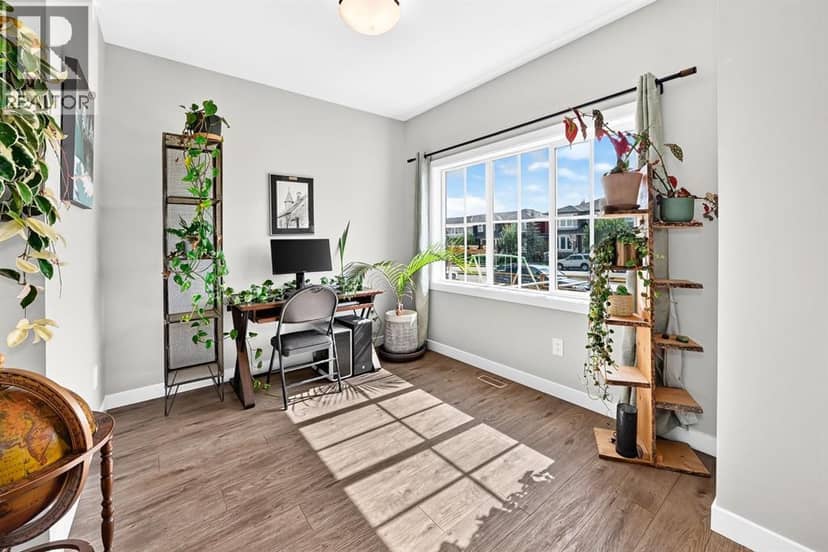 182 River Heights Drive, Cochrane, photo 6
