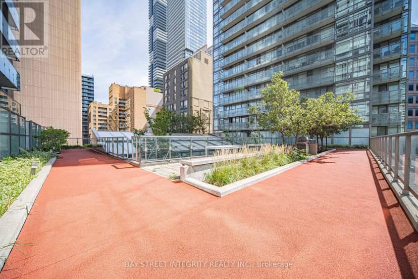 1406 - 38 Grenville Street — photo 32 of 40