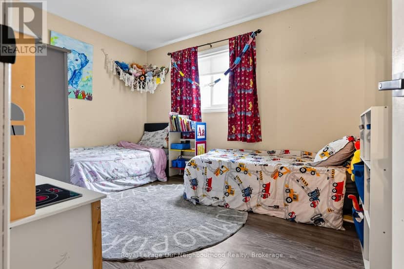 44 Barbara Street — photo 14 of 26