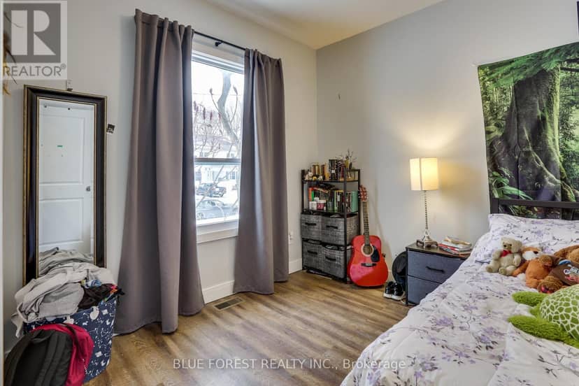 17 McDonald Avenue, London North, photo 7