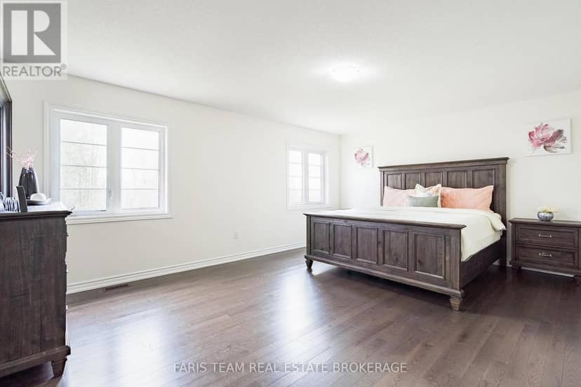 2263 Lozenby Street — photo 22 of 40