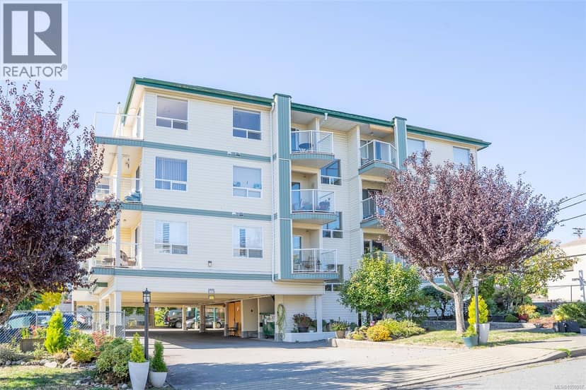 201 9876 Esplanade St, Chemainus