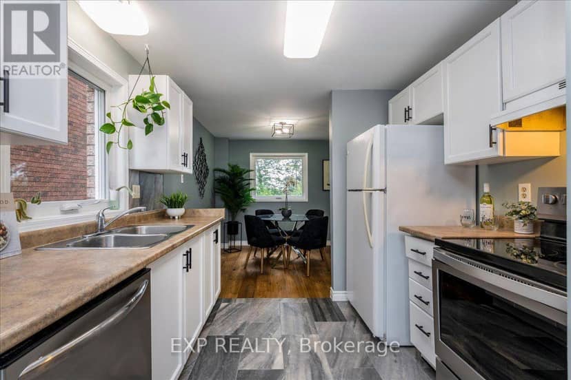 64 Ferguson Drive — photo 10 of 31