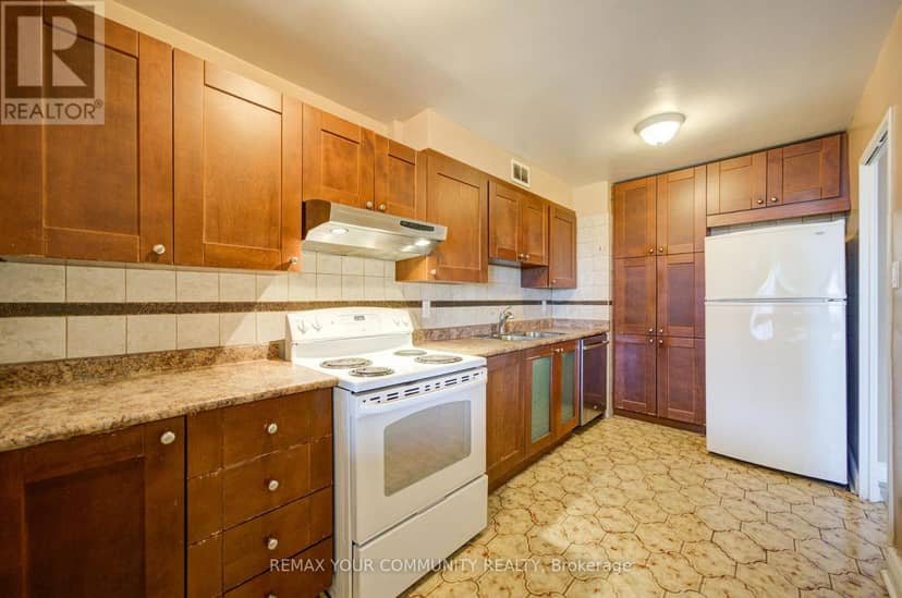 711 - 19 Four Winds Drive — photo 13 of 40