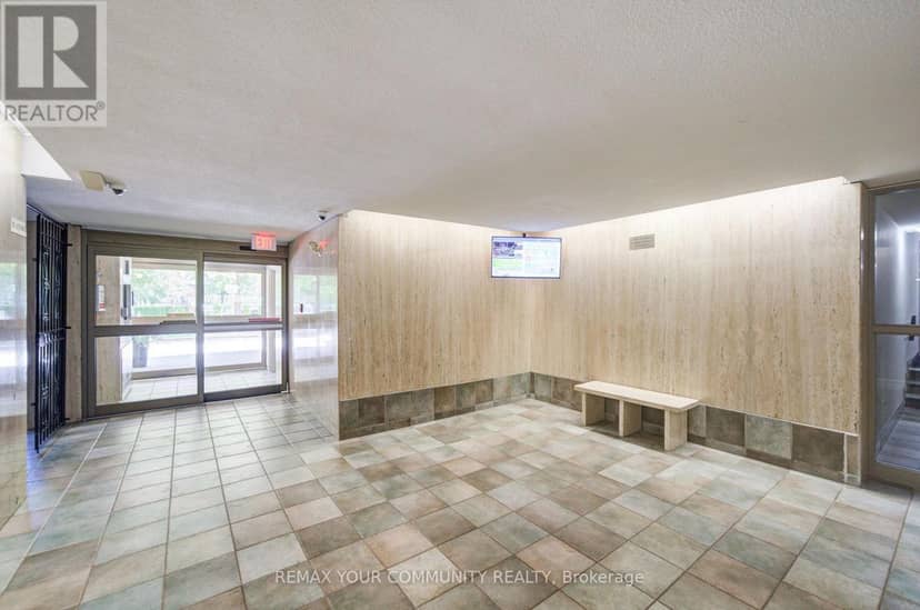 711 - 19 Four Winds Drive, Toronto, photo 4