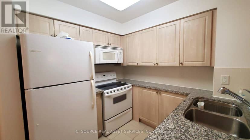316 - 2119 Lake Shore Boulevard W — photo 5 of 29