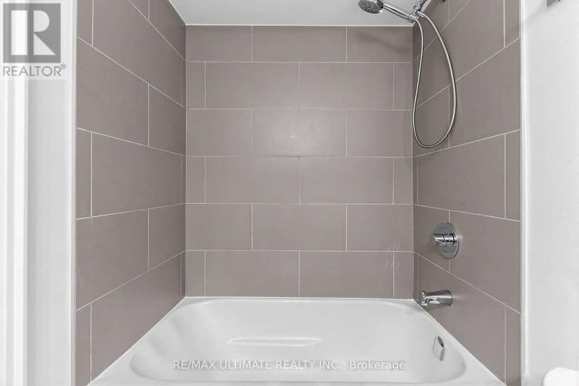 1607 - 155 Yorkville Avenue — photo 13 of 28