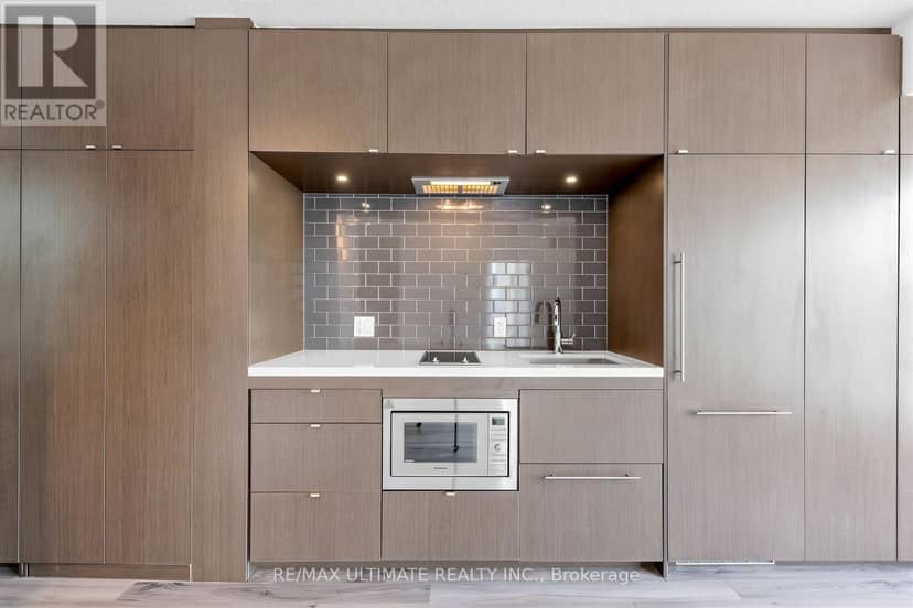 1607 - 155 Yorkville Avenue — photo 6 of 28