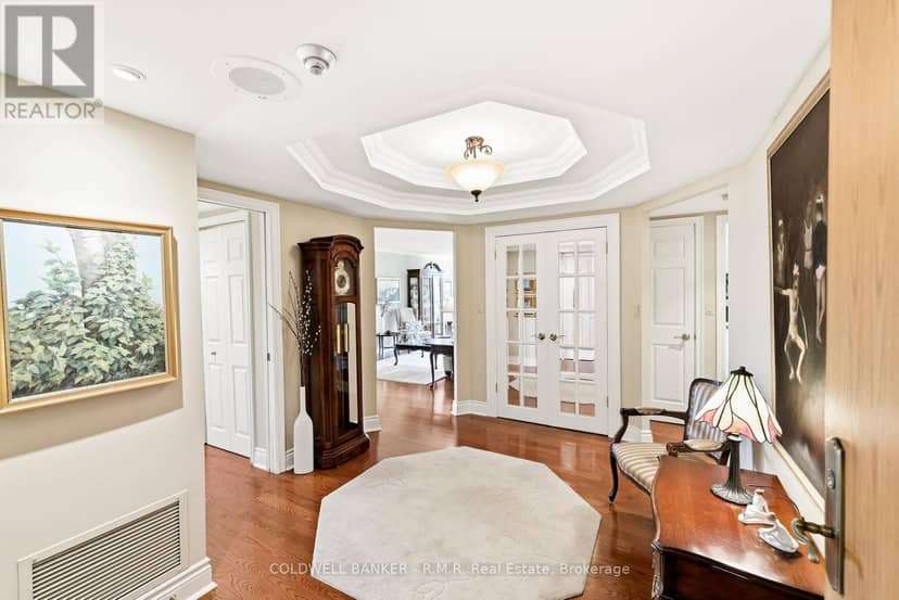 305 - 900 Wilson Road N — photo 7 of 40