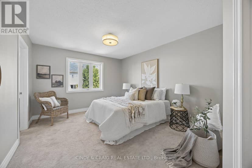 82 Dewell Crescent — photo 10 of 16