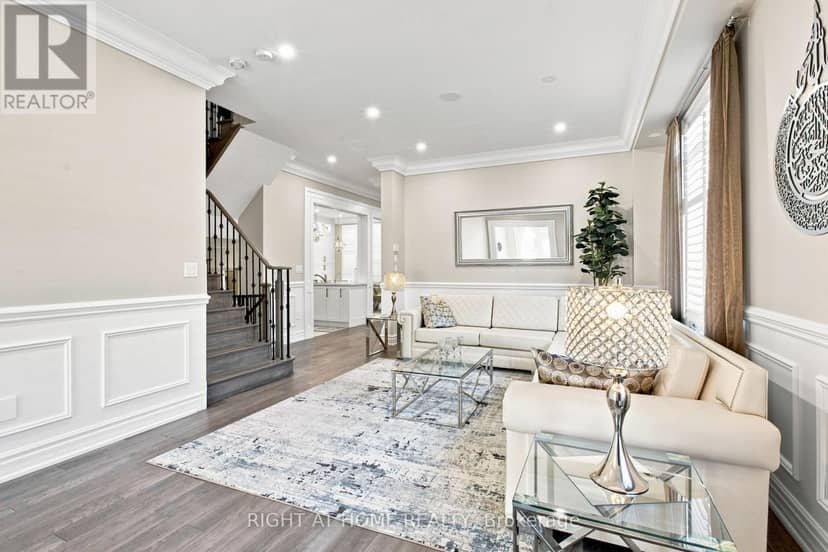 2349 Dress Circle Crescent — photo 10 of 40