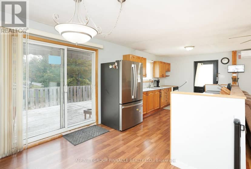 24 Oakwood Drive — photo 10 of 32