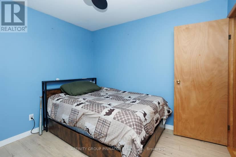 24 Oakwood Drive — photo 15 of 32