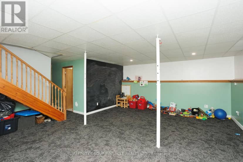 24 Oakwood Drive — photo 20 of 32