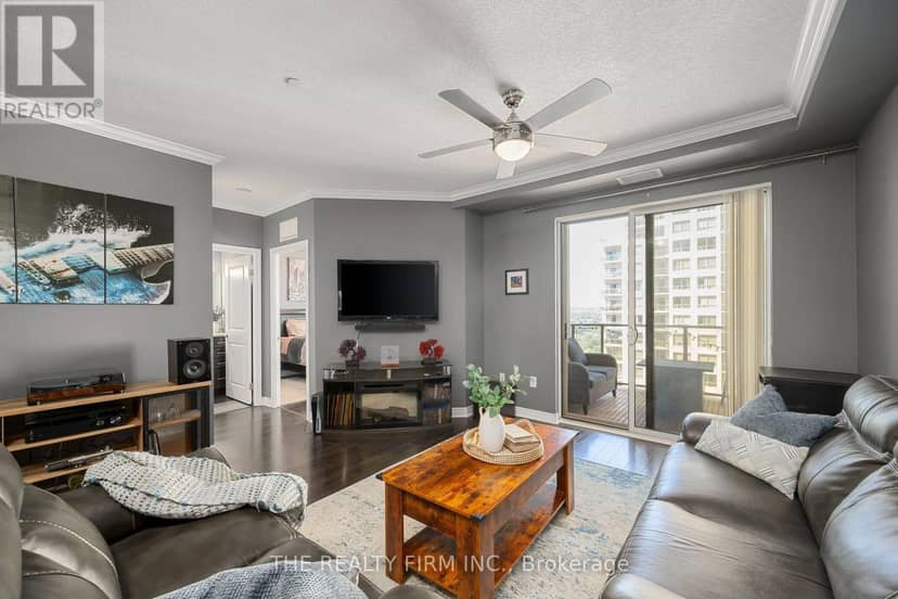 2109 - 330 Ridout Street N — photo 13 of 39