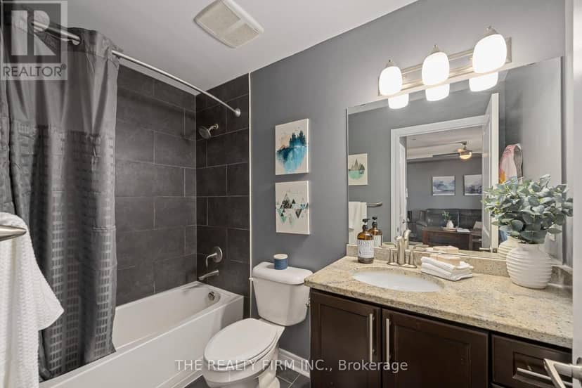2109 - 330 Ridout Street N — photo 17 of 39