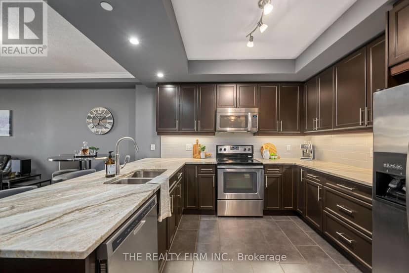 2109 - 330 Ridout Street N, London East, photo 4