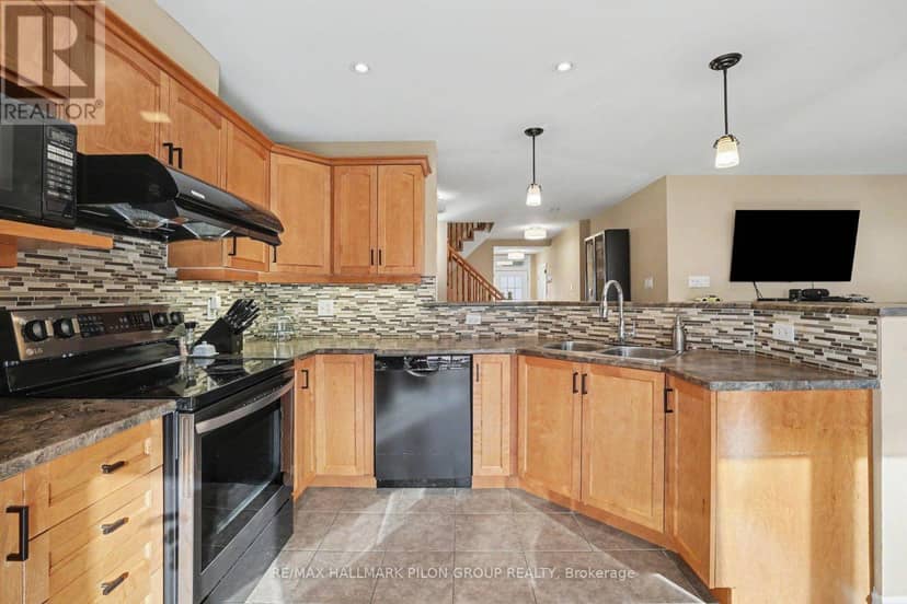 3130 Burritts Rapids Place, Ottawa, photo 5