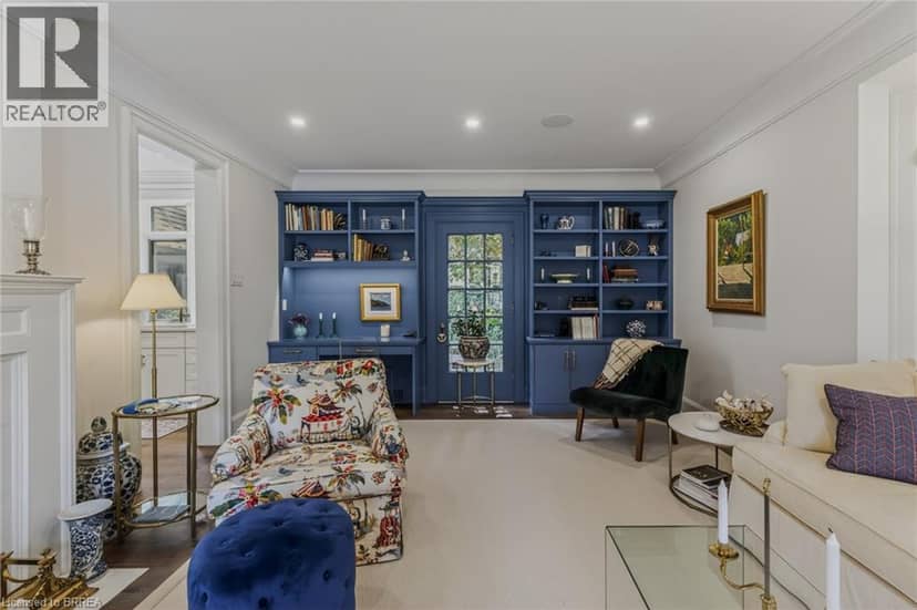 19 INWOOD Drive — photo 13 of 40