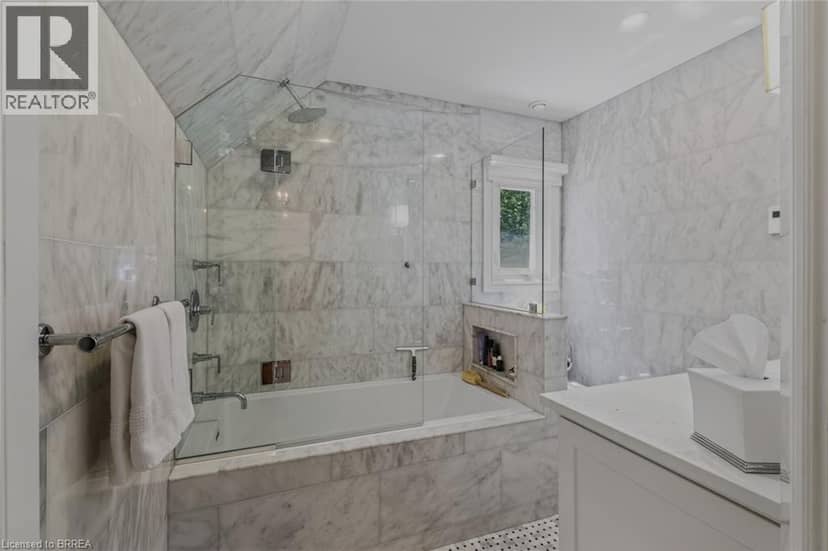 19 INWOOD Drive — photo 28 of 40