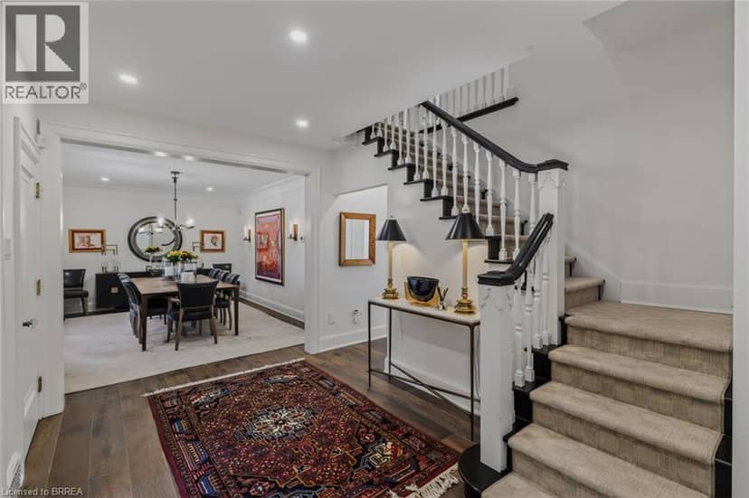 19 INWOOD Drive — photo 9 of 40
