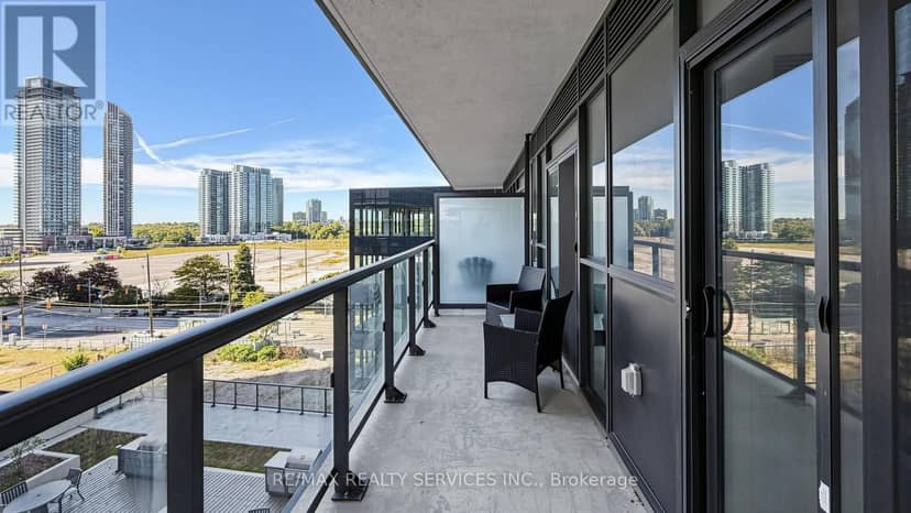 707 - 38 Annie Craig Drive — photo 24 of 40