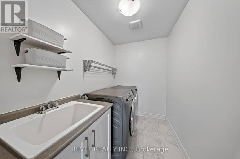 455 Ramsey Place — photo 15 of 40