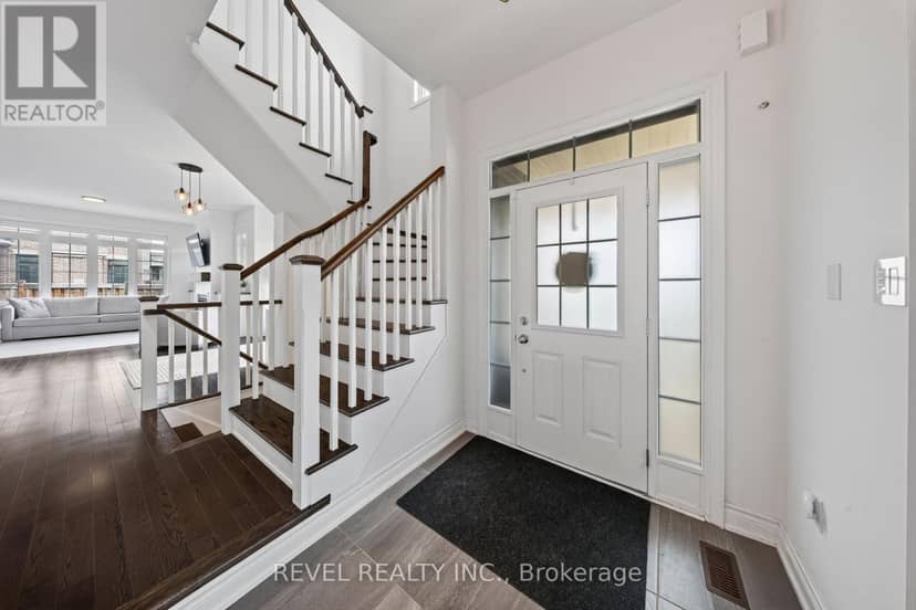 455 Ramsey Place, Milton, photo 5