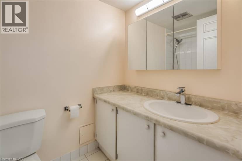 3695 KANEFF Crescent Unit# 612 — photo 19 of 32