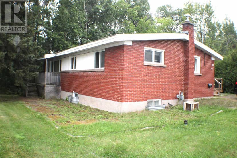104 White Oak DR W — photo 28 of 30