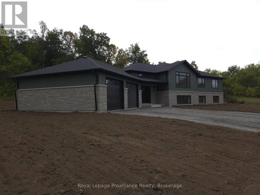 1295 Victoria Road — photo 3 of 11