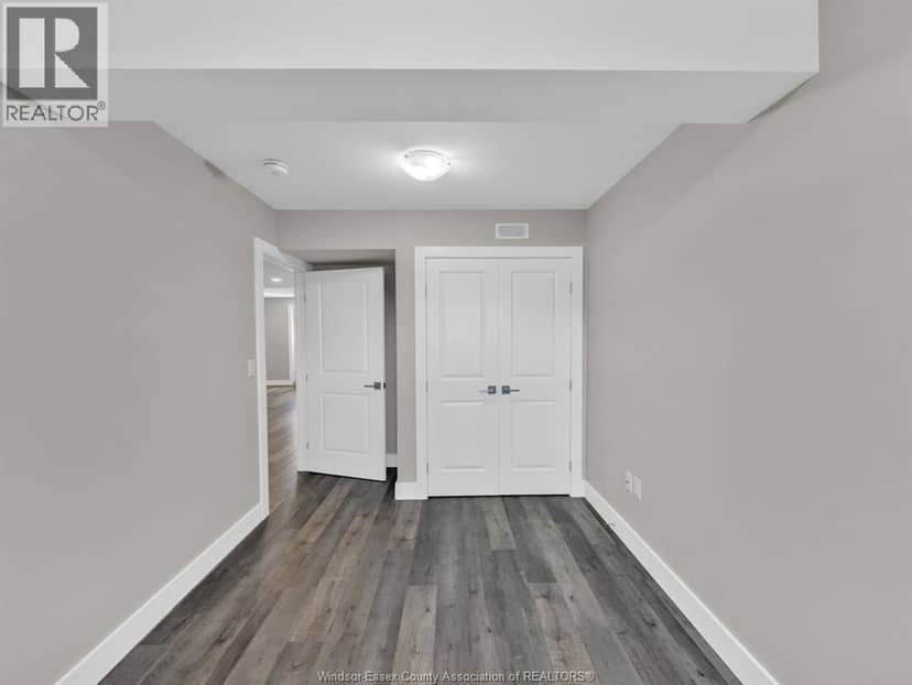 324 Sweetman Avenue — photo 4 of 38