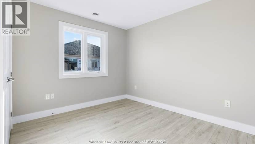 324 Sweetman Avenue — photo 37 of 38