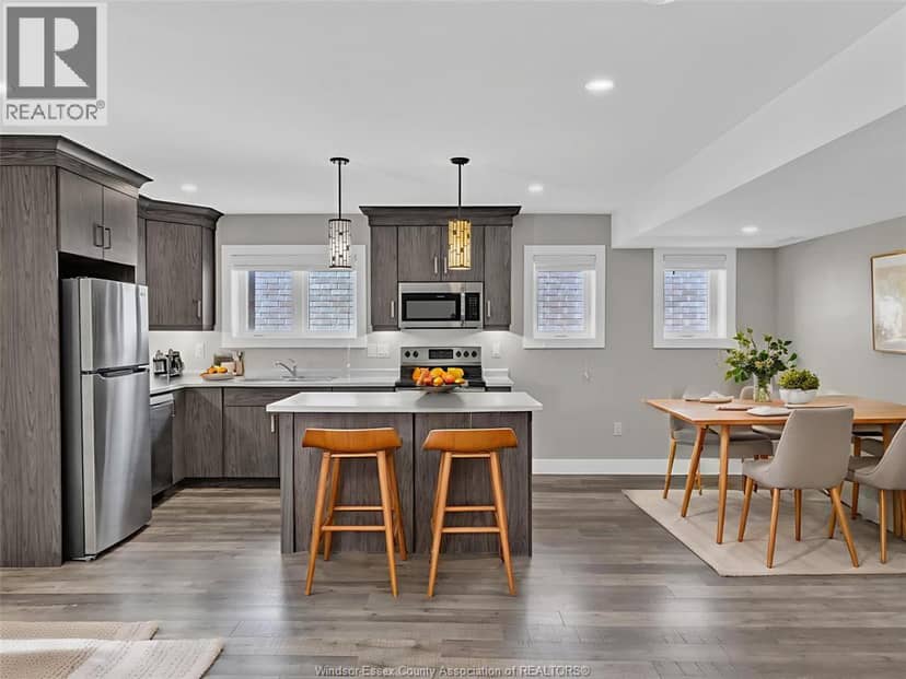 324 Sweetman Avenue — photo 15 of 38