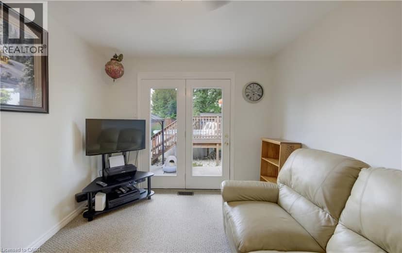 144 HOLBORN Drive — photo 18 of 36