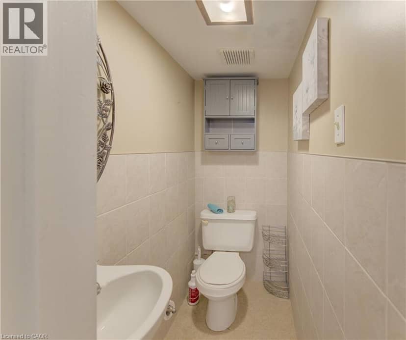 144 HOLBORN Drive — photo 23 of 36