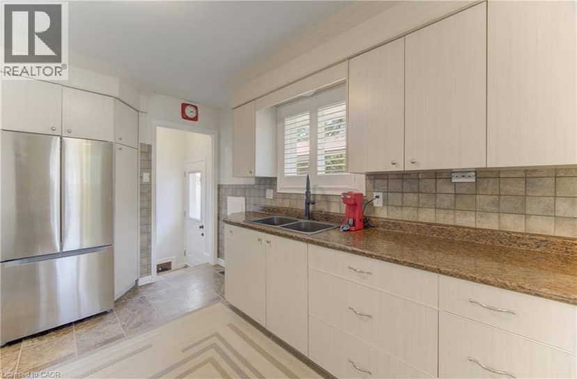 144 HOLBORN Drive — photo 9 of 36