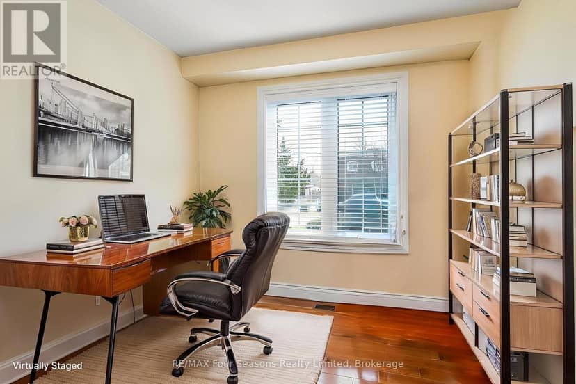 16 Carmichael Crescent — photo 18 of 40