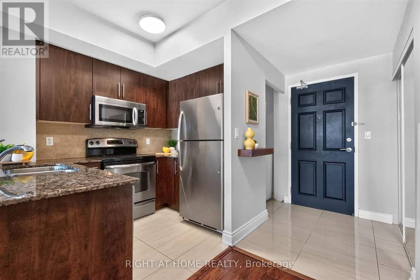 504 - 650 Mount Pleasant Road — photo 6 of 33