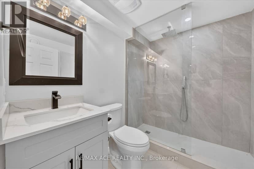 1446 Sandhurst Crescent — photo 39 of 40