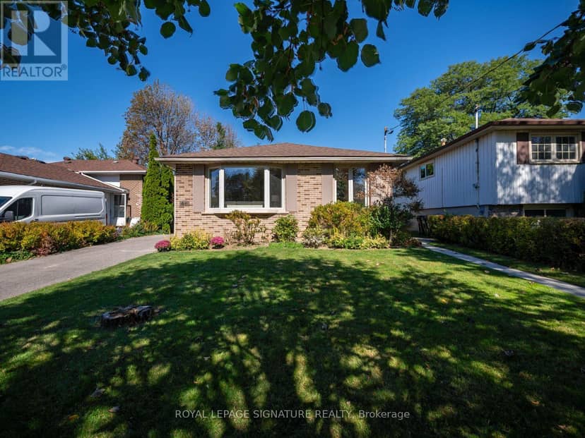 46 Manorglen Crescent — photo 2 of 37