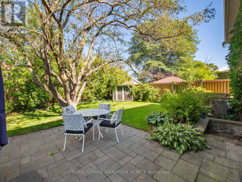46 Manorglen Crescent — photo 27 of 37
