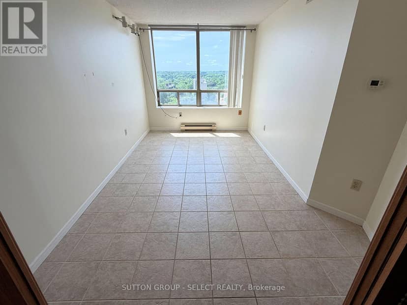 1603 - 695 Richmond Street, London East, photo 8