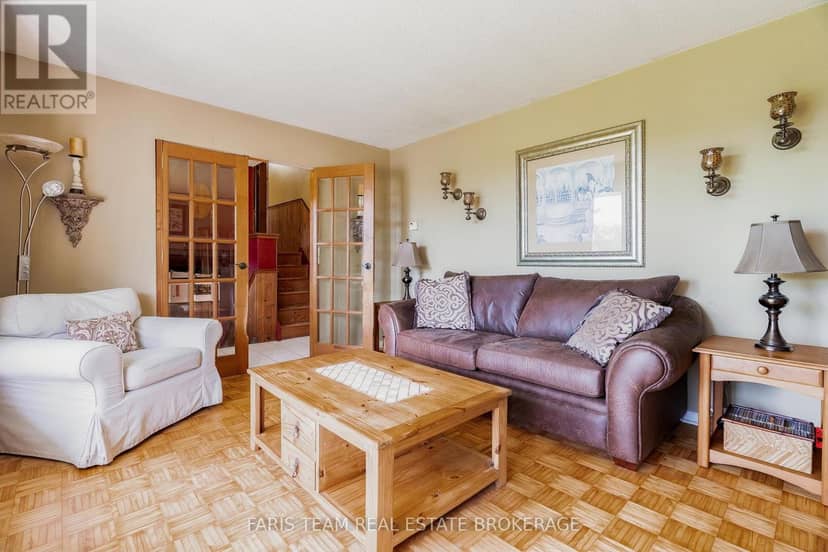 3114 Innisfil Beach Road — photo 15 of 37